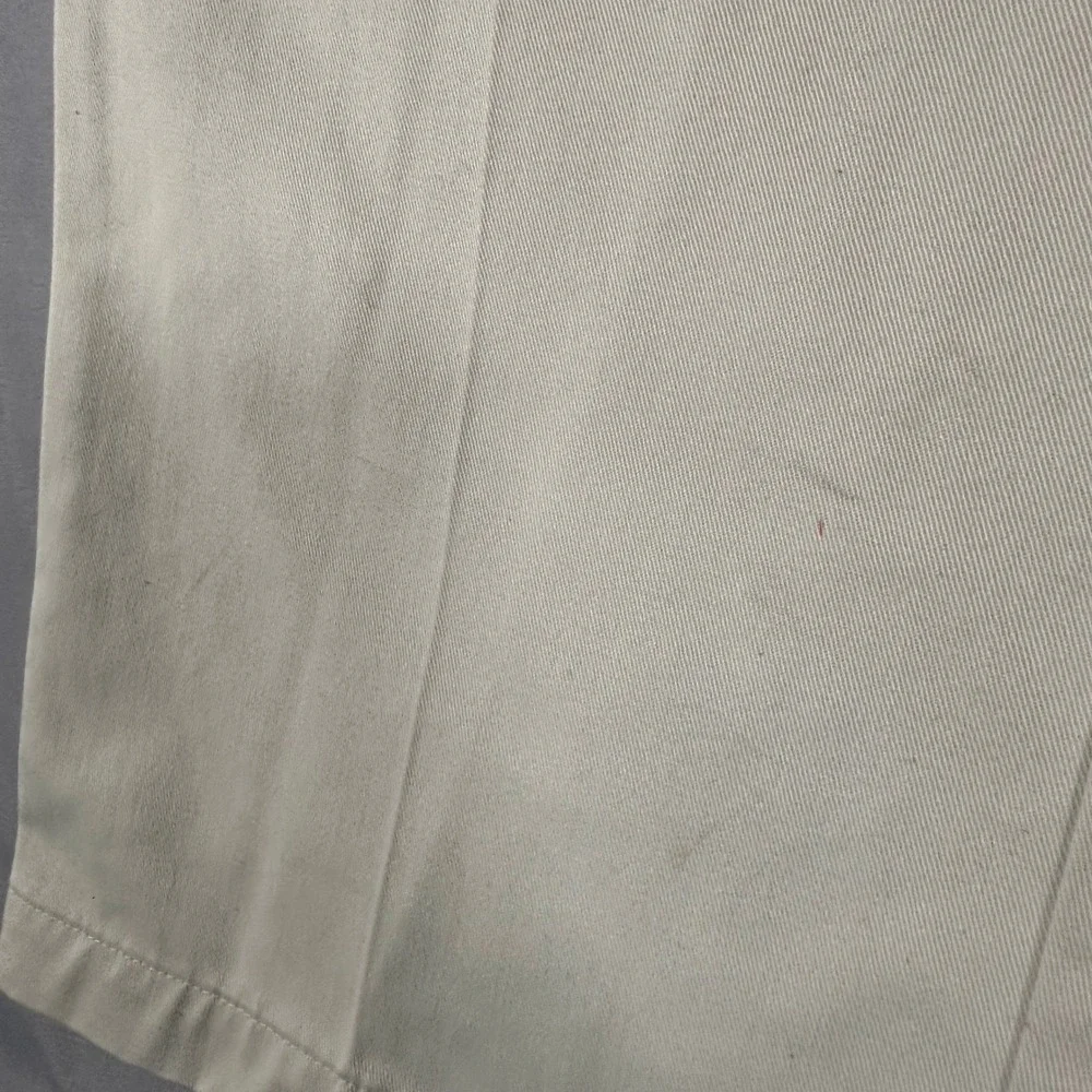 Vintage Dockers Pleated Chino Pants Mens 42x30 Cream Khaki Made in USA Cotton
